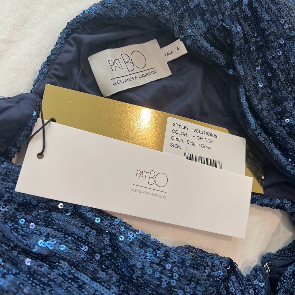 PatBO Alessandra Ambrioso Ombre Sequin
Gown in High Tide. Size Small NWT - Picture 6 of 7